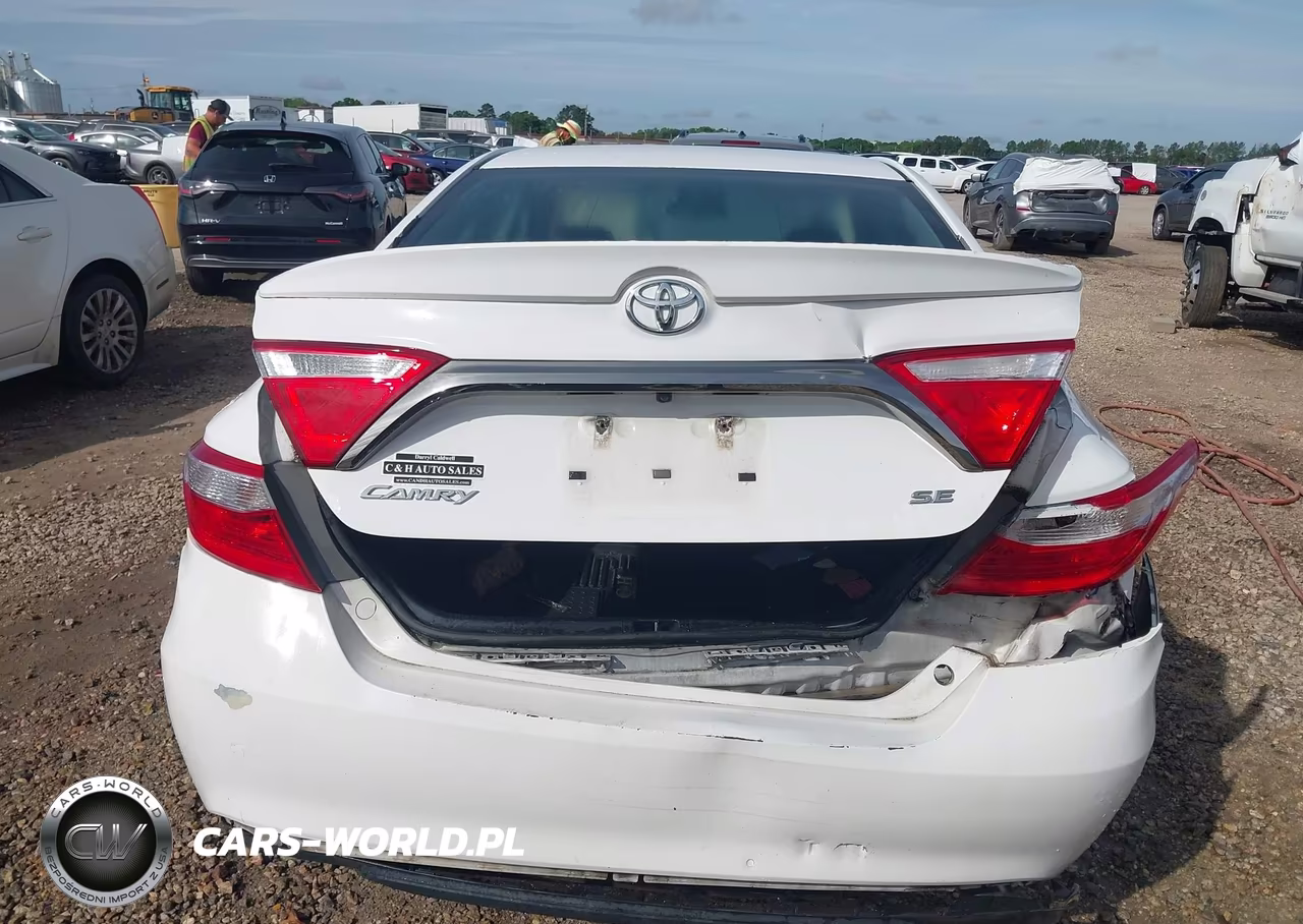 2015 Toyota Camry Se VIN:4T1BF1FK0FU919368 - 16
