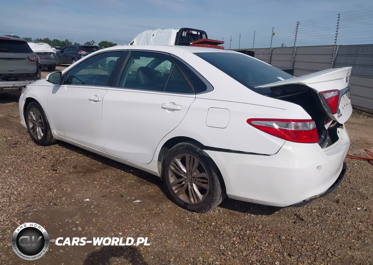 2015 Toyota Camry Se VIN:4T1BF1FK0FU919368 - 3
