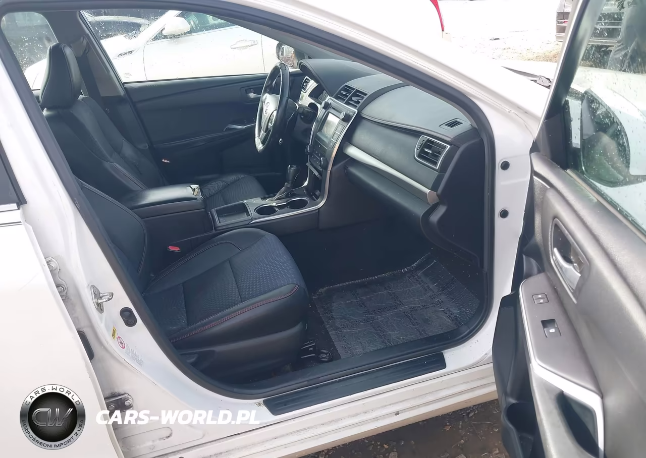 2015 Toyota Camry Se VIN:4T1BF1FK0FU919368 - 5