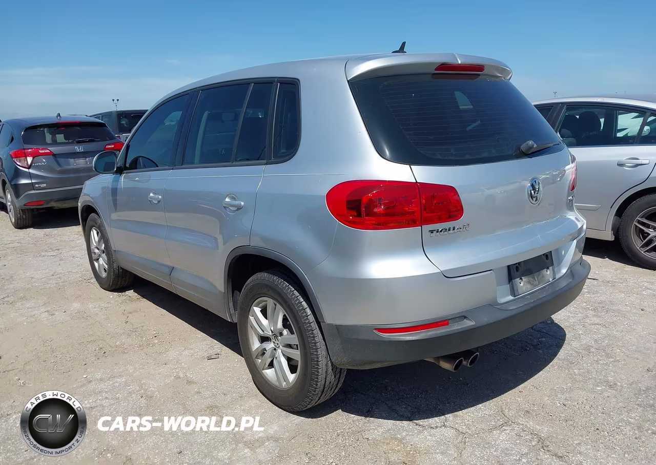 2014 Volkswagen Tiguan S VIN:WVGAV3AX8EW525388 - 3