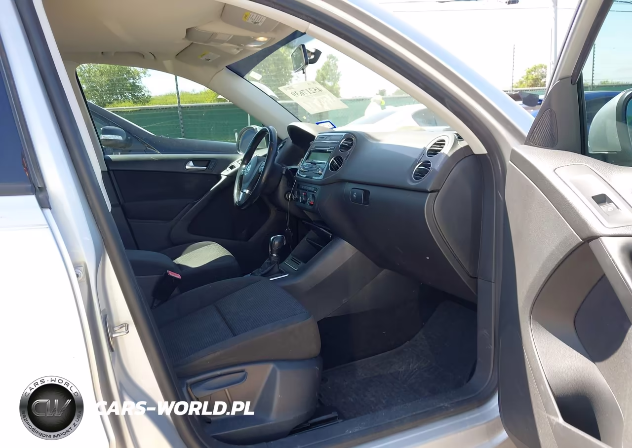2014 Volkswagen Tiguan S VIN:WVGAV3AX8EW525388 - 5