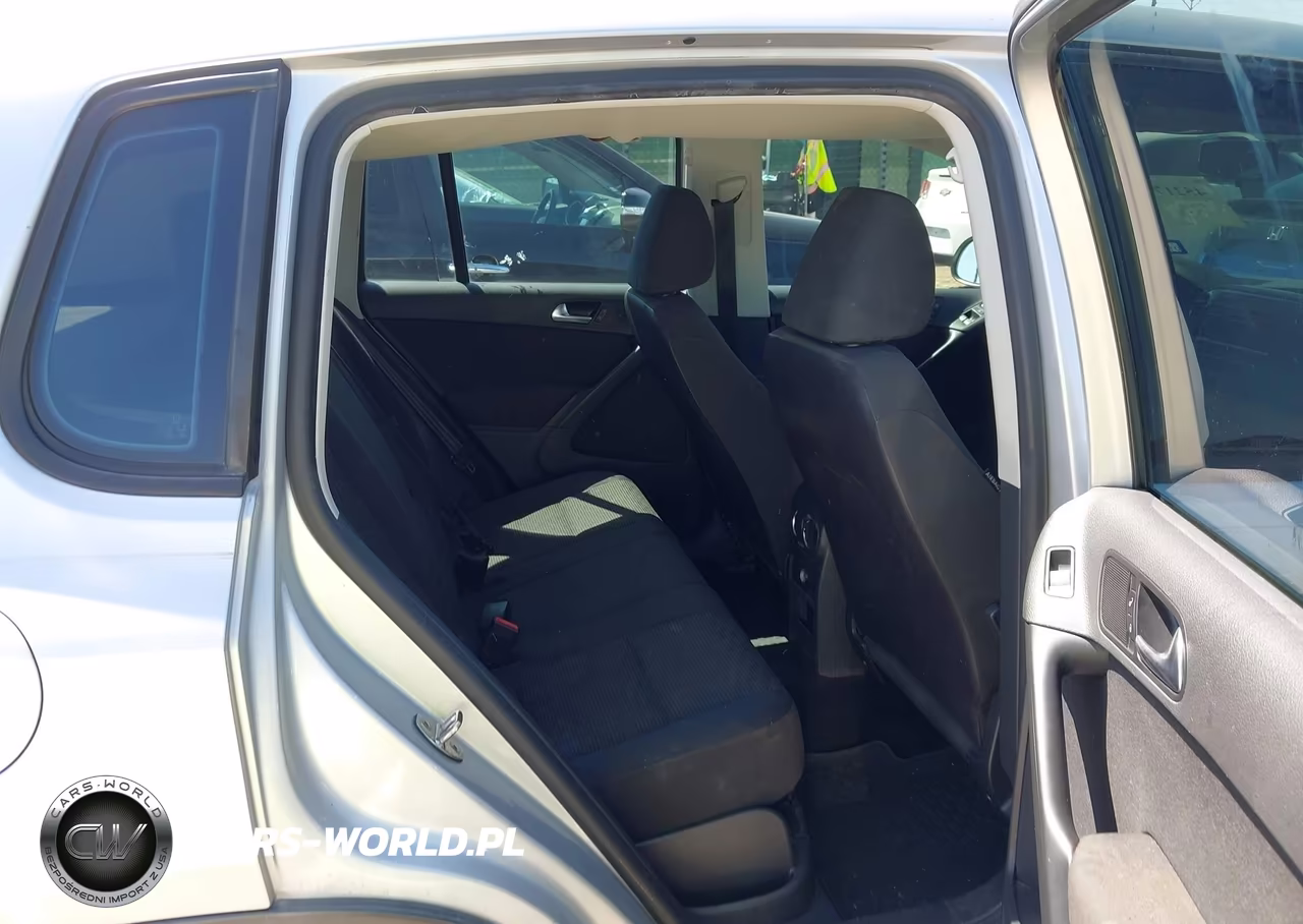 2014 Volkswagen Tiguan S VIN:WVGAV3AX8EW525388 - 8