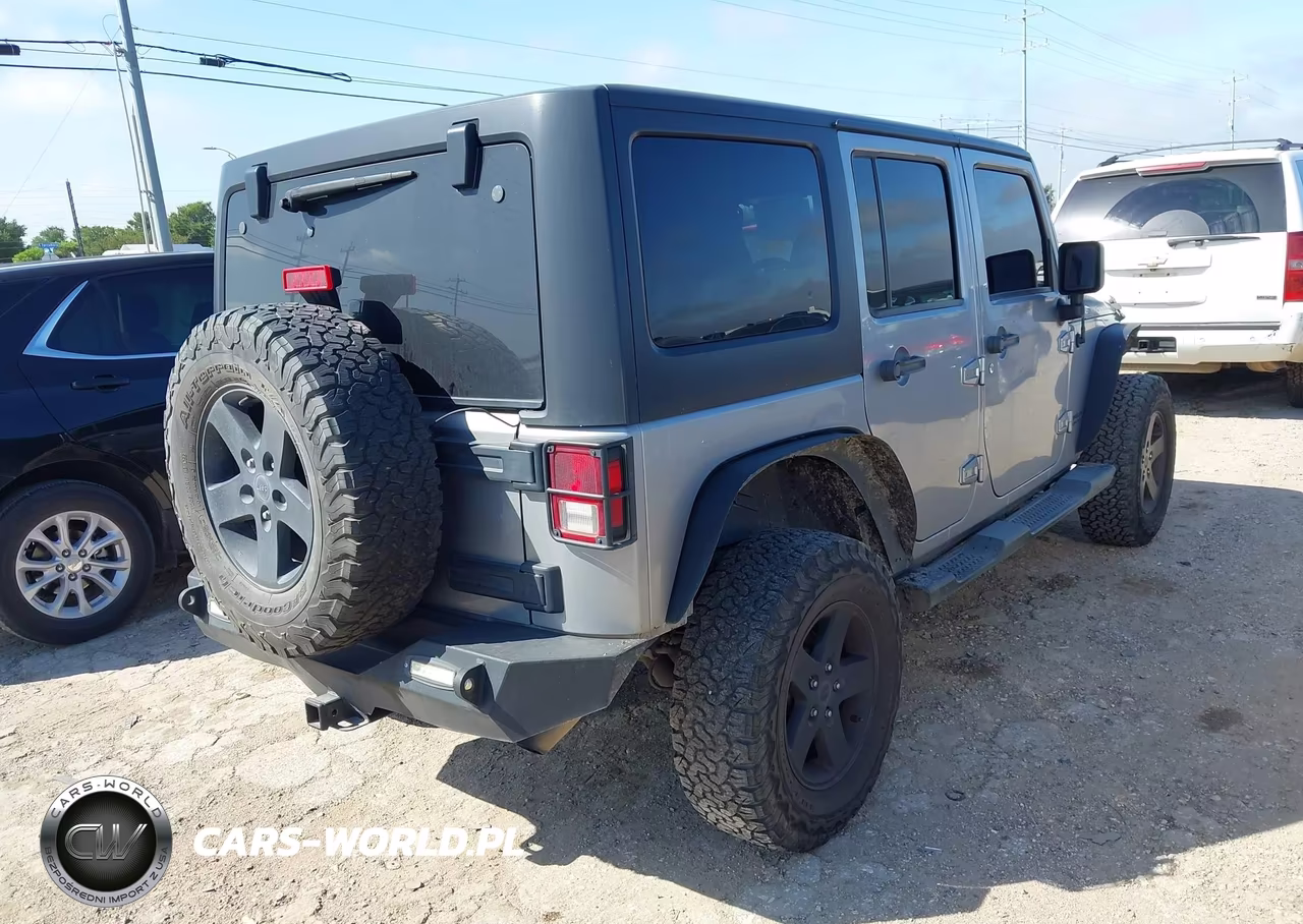 2017 Jeep Wrangler Unlimited Big Bear 4X4 VIN:1C4BJWDG7HL678951 - 4