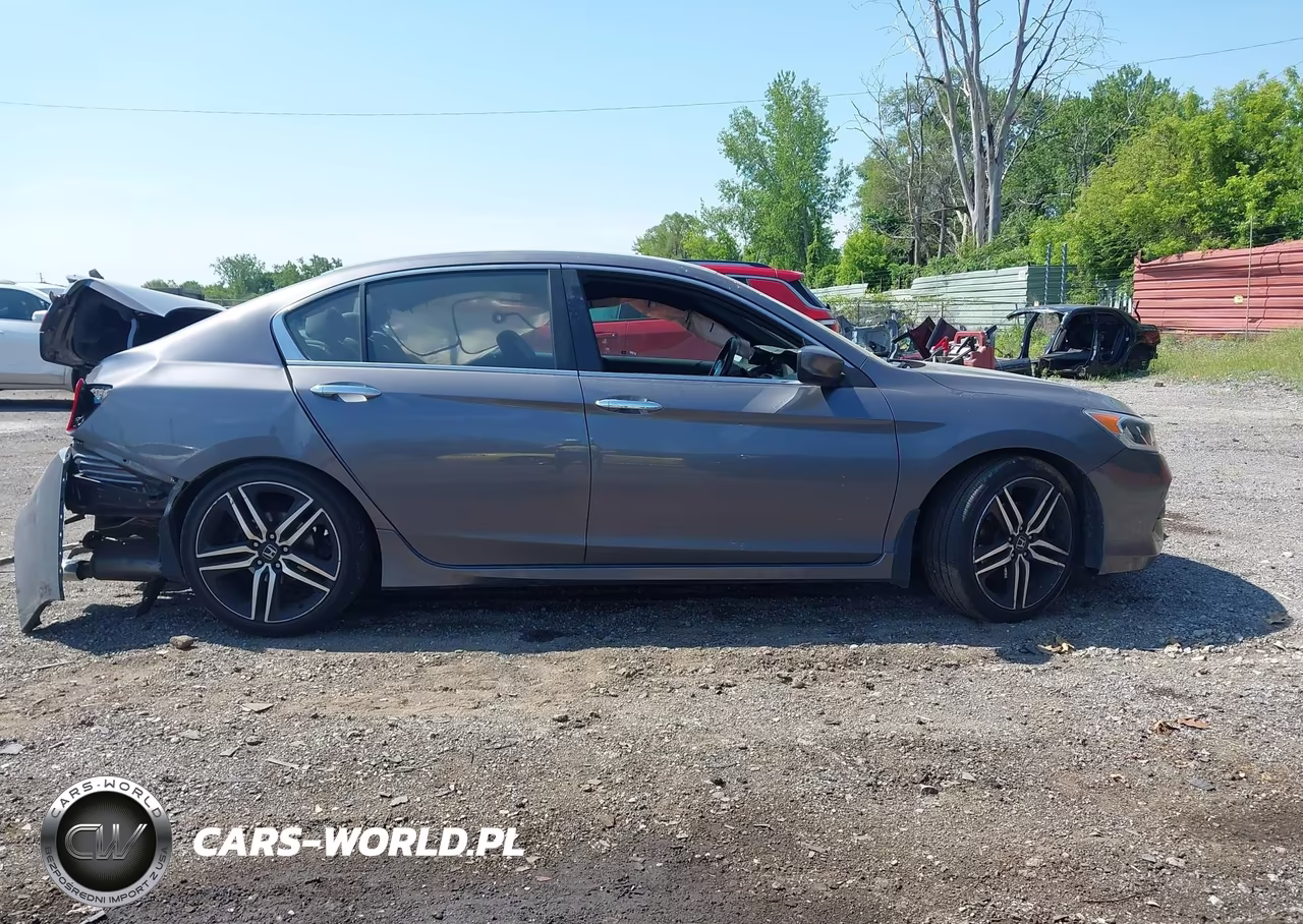 2017 Honda Accord Sport Se VIN:1HGCR2F15HA083866 - 13