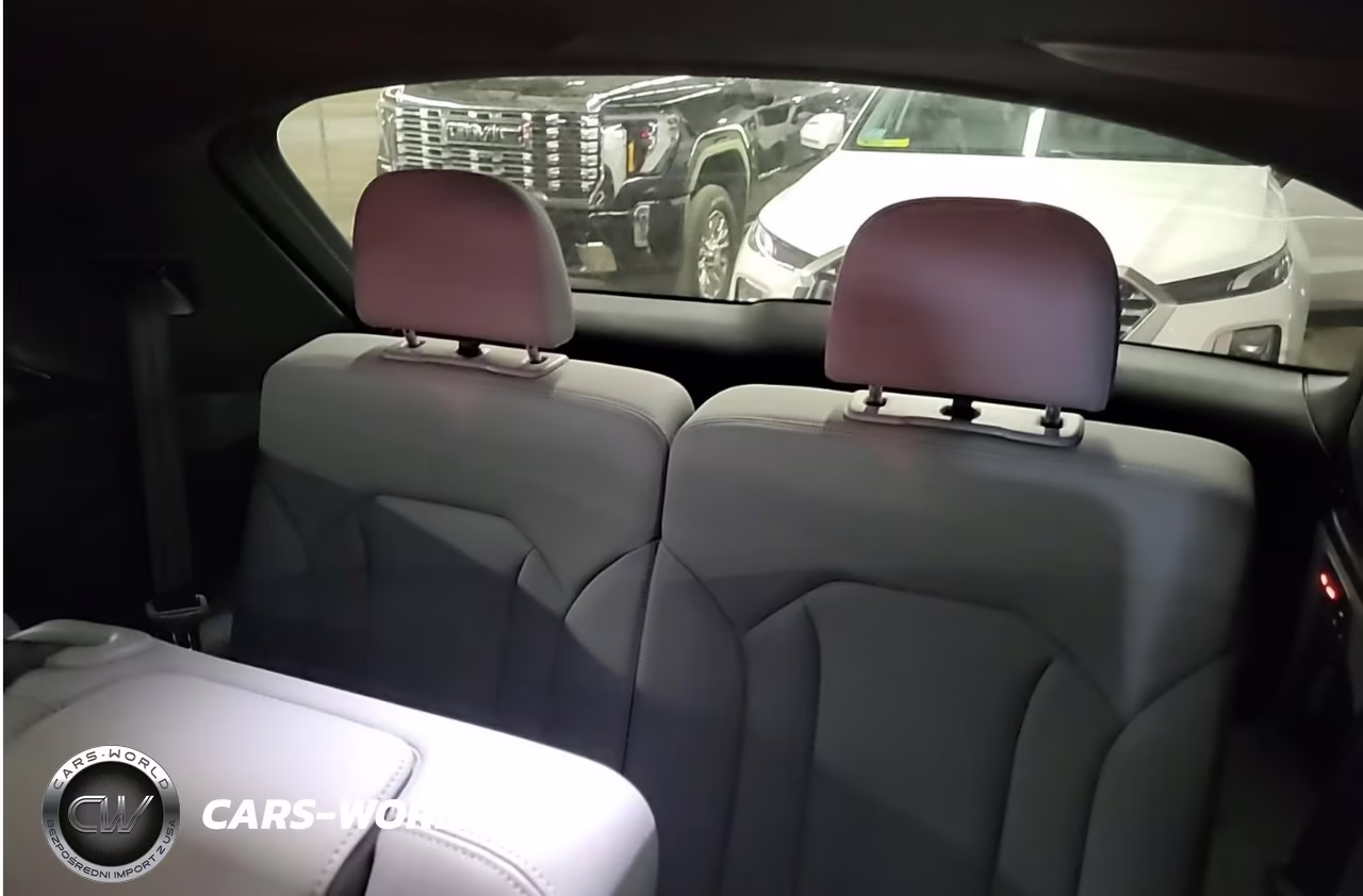 2021 Audi Q7 Premium Plus VIN:WA1LXAF72MD014929 - 12