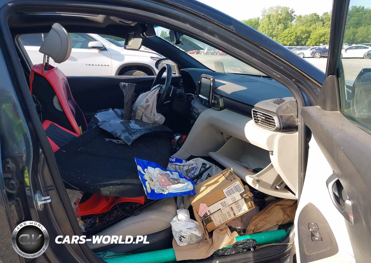 2019 Hyundai Veloster Turbo Ultimate VIN:KMHTH6AB5KU005825 - 5