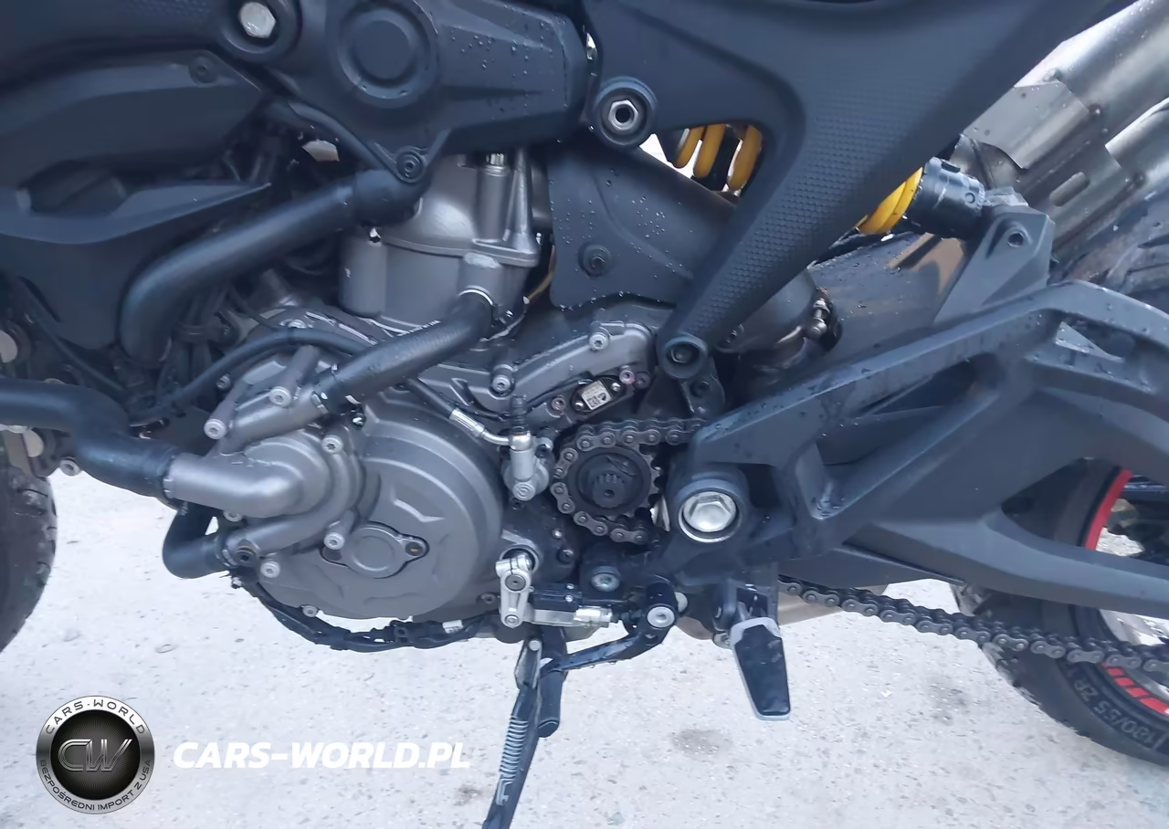 2022 Ducati Monster VIN:ZDMMAMDT3NB006062 - 9