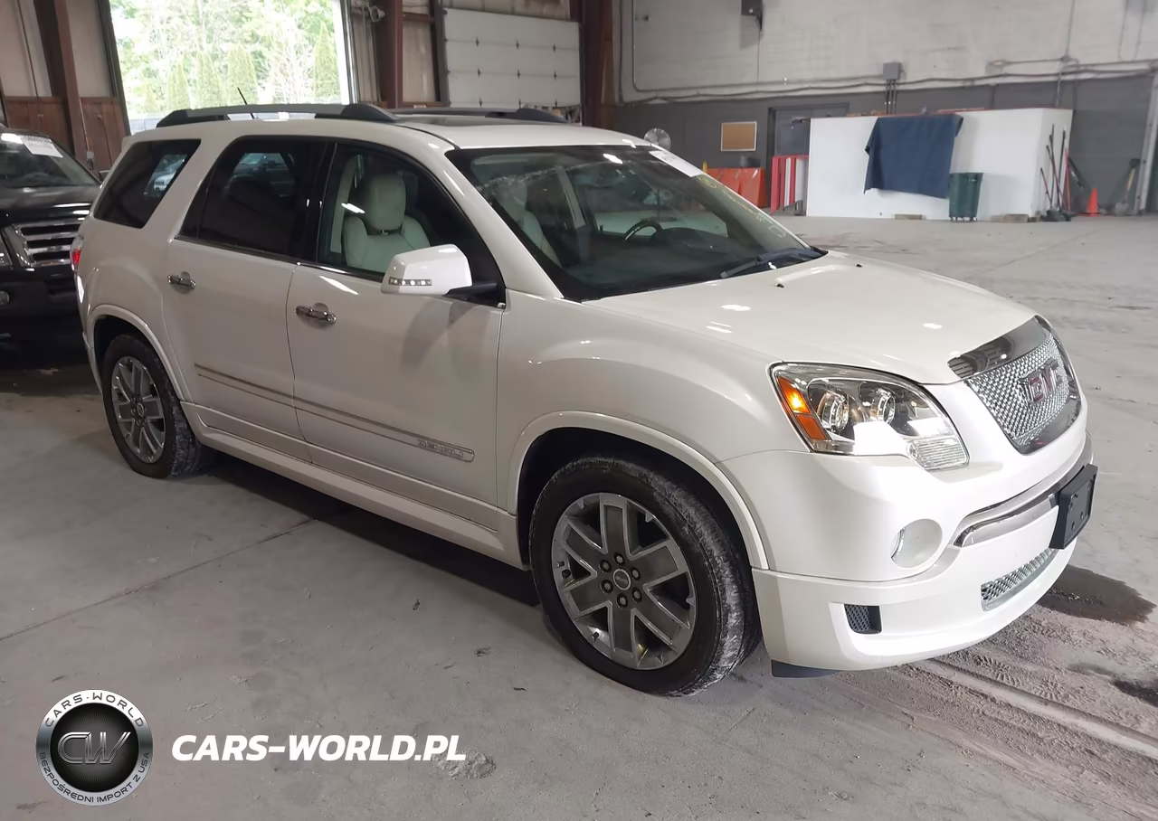 2011 GMC Acadia Denali