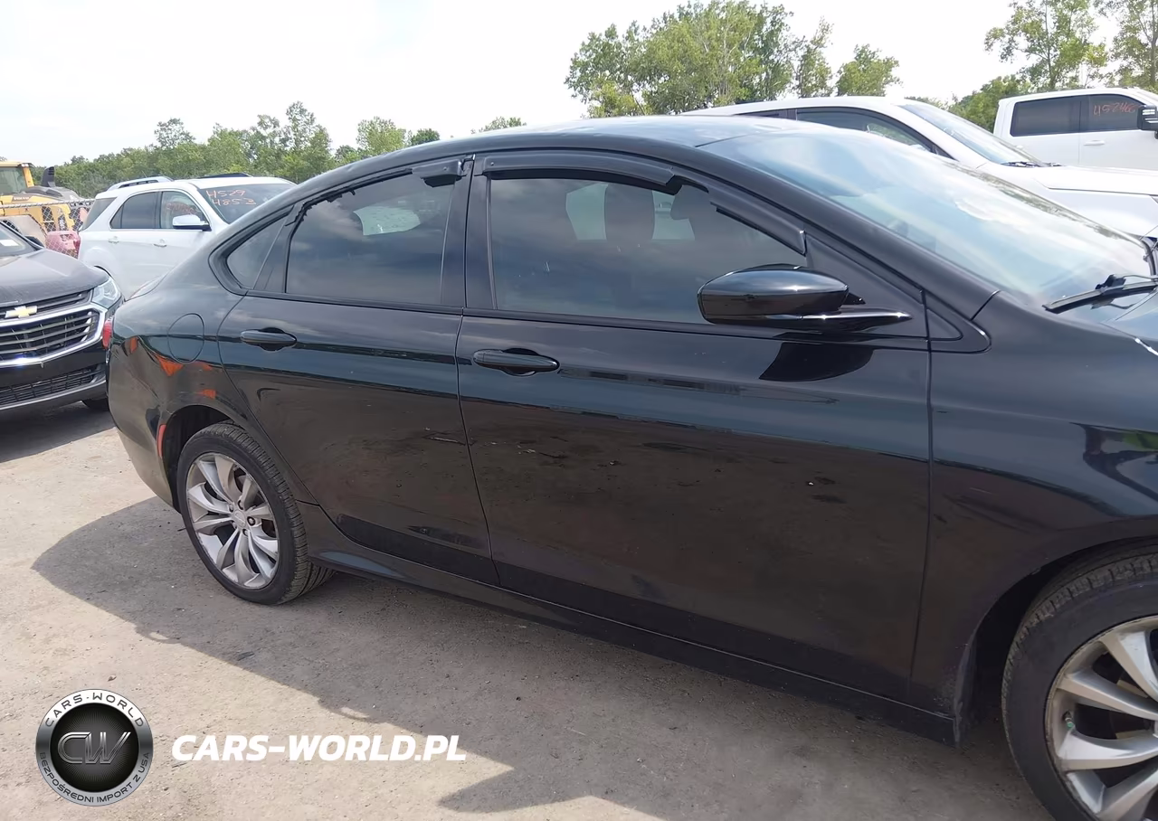 2016 Chrysler 200 S VIN:1C3CCCBBXGN130325 - 13