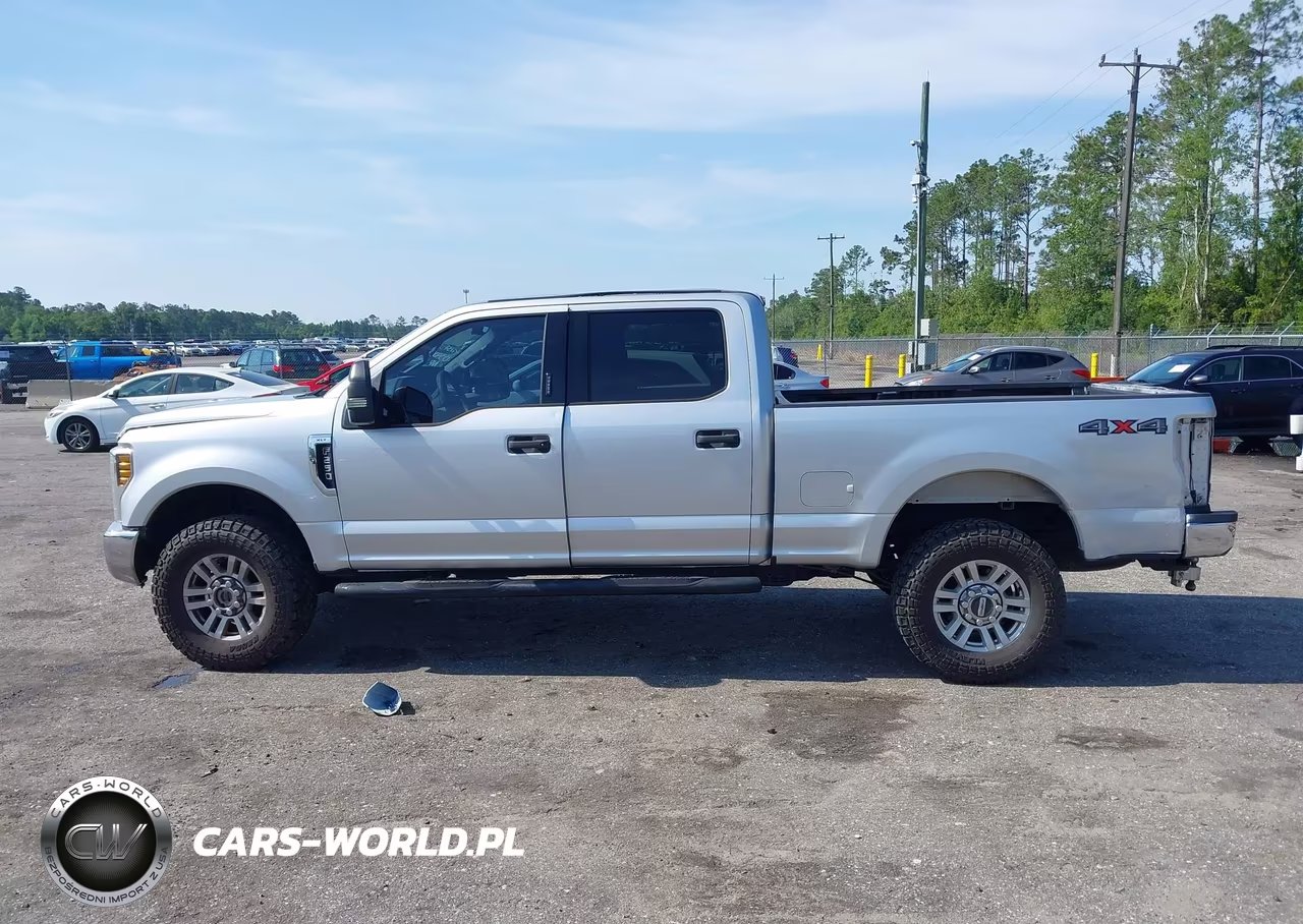 2018 Ford F-250 Xlt VIN:1FT7W2B63JEB39389 - 14