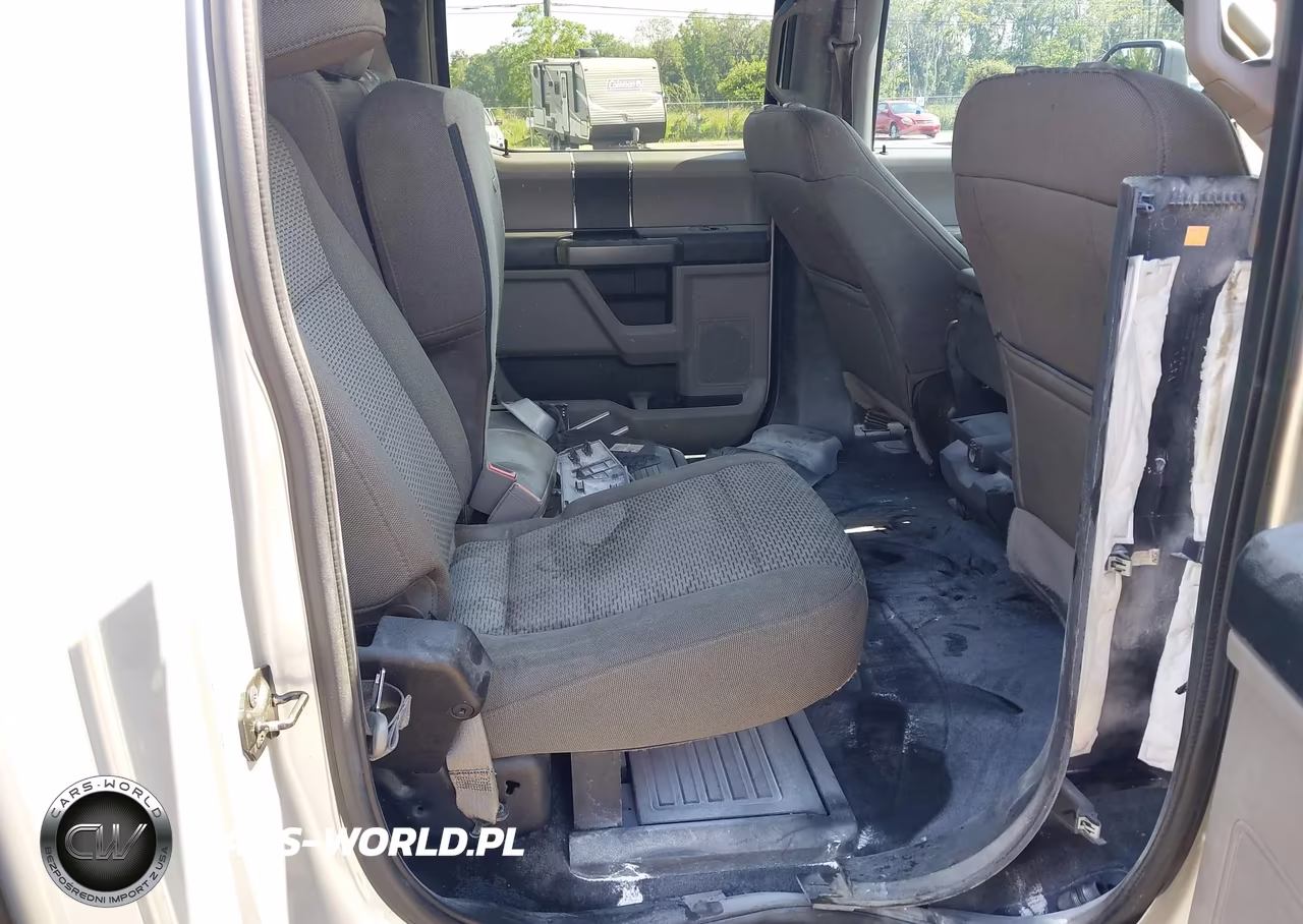 2018 Ford F-250 Xlt VIN:1FT7W2B63JEB39389 - 5
