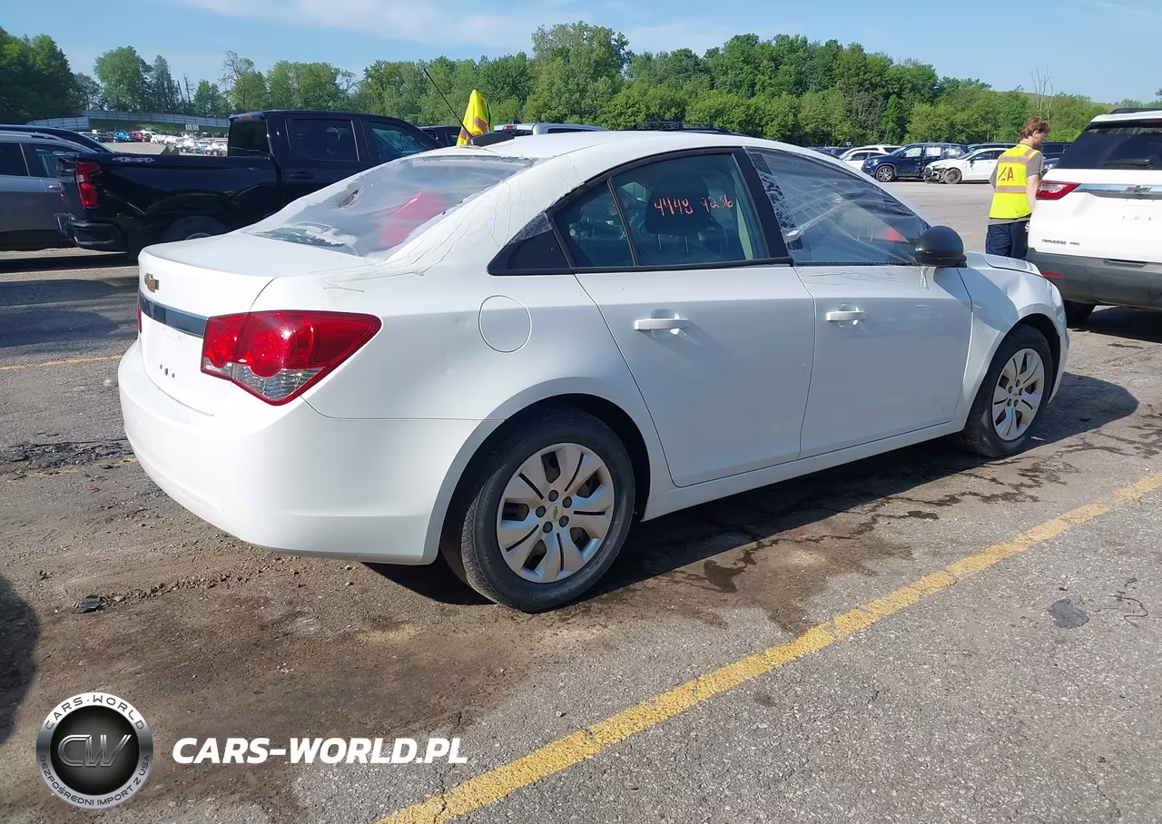 2016 Chevrolet Cruze Limited Ls Auto VIN:1G1PC5SH7G7186295 - 4