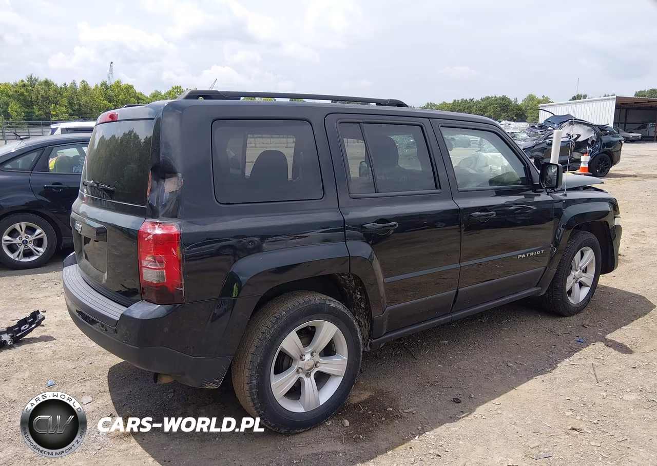 2014 Jeep Patriot Sport VIN:1C4NJPBB4ED793197 - 4