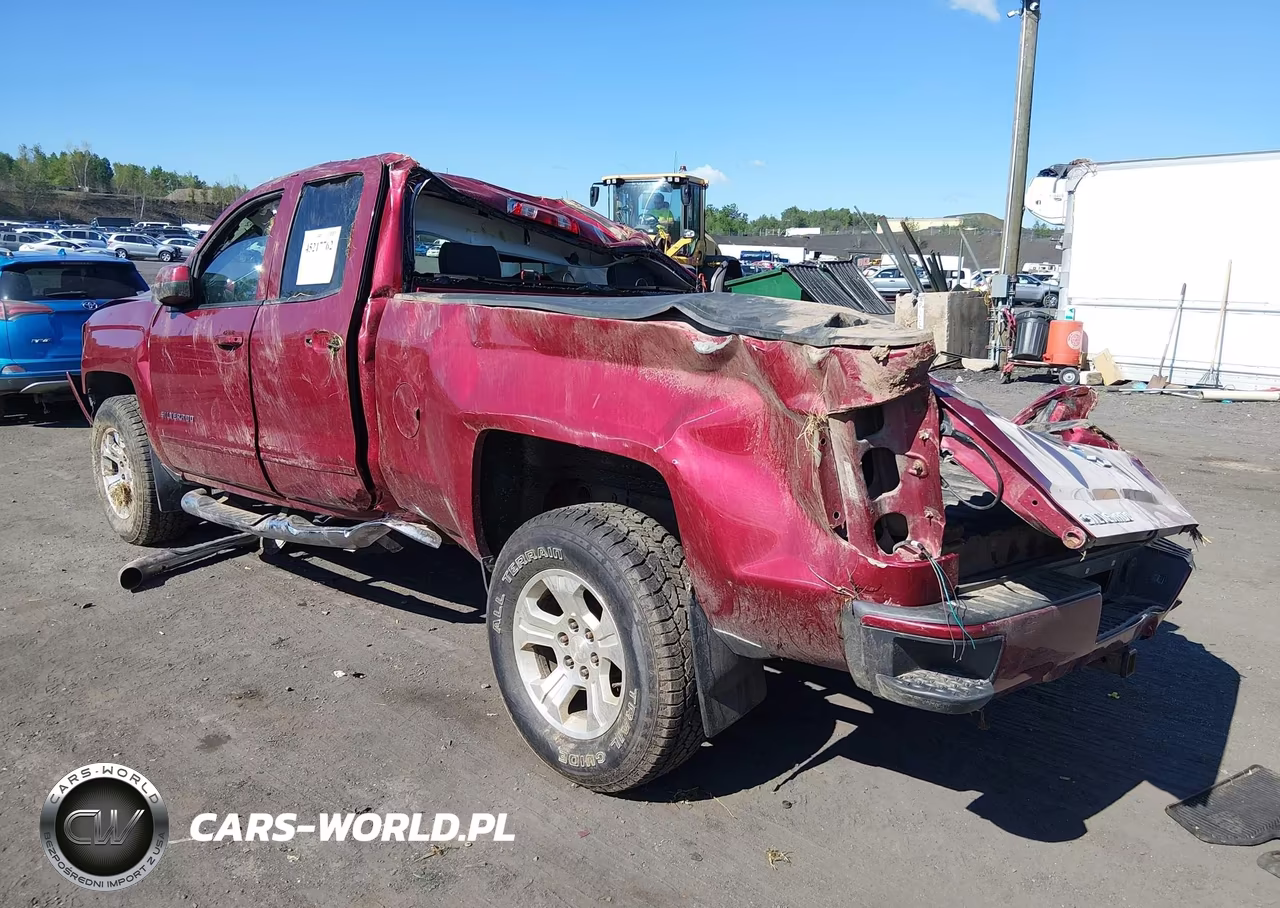 2018 Chevrolet Silverado 1500 2Lt VIN:2GCVKREC4J1109994 - 3