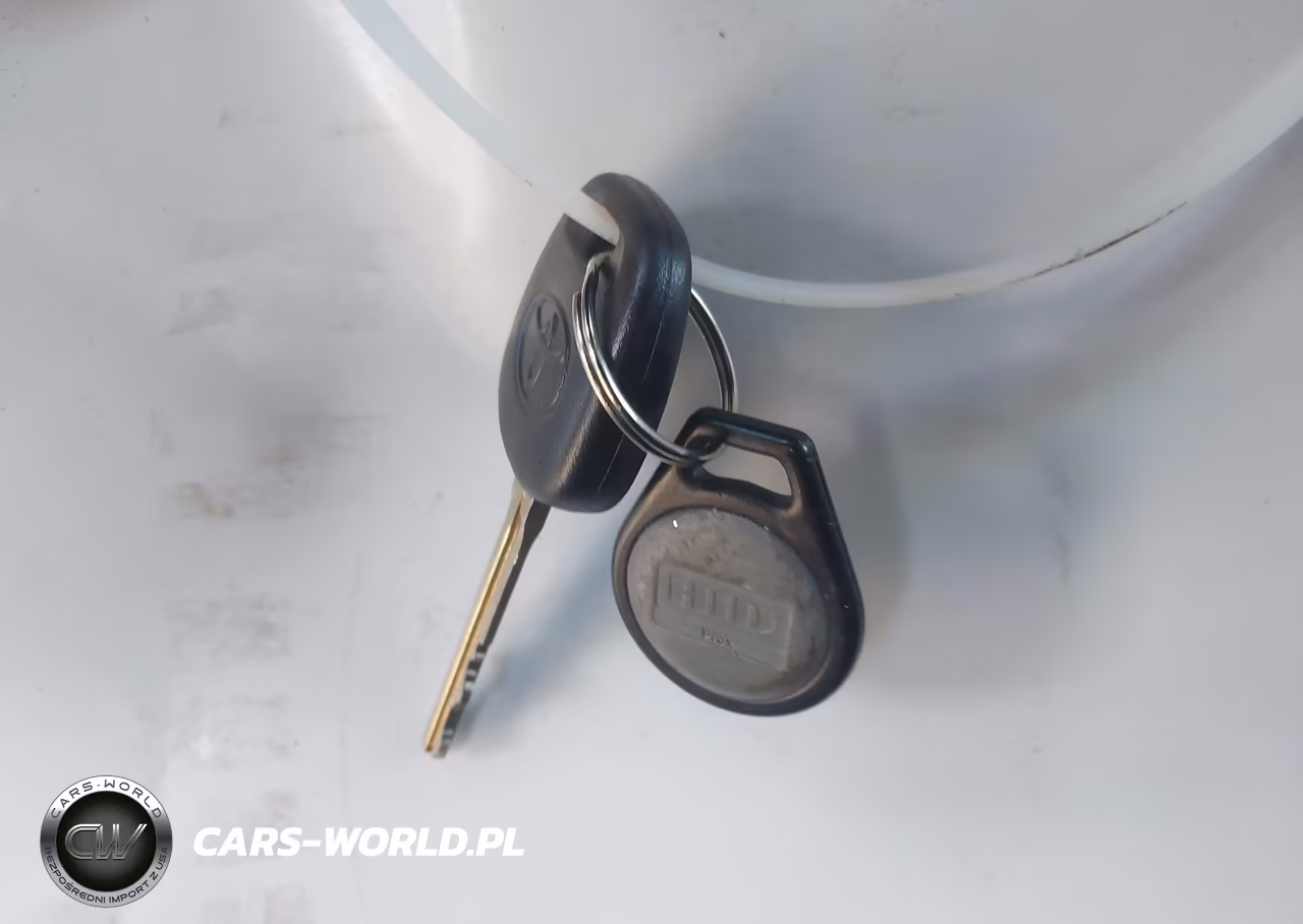 2017 Toyota Rav4 Le VIN:JTMBFREV5HJ130992 - 11