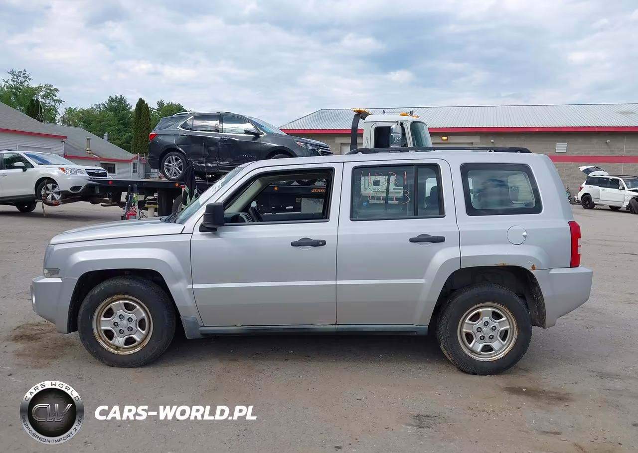 2008 Jeep Patriot Sport VIN:1J8FT28028D551688 - 12