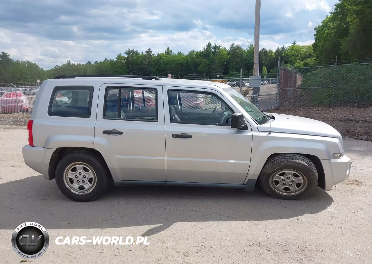 2008 Jeep Patriot Sport VIN:1J8FT28028D551688 - 14