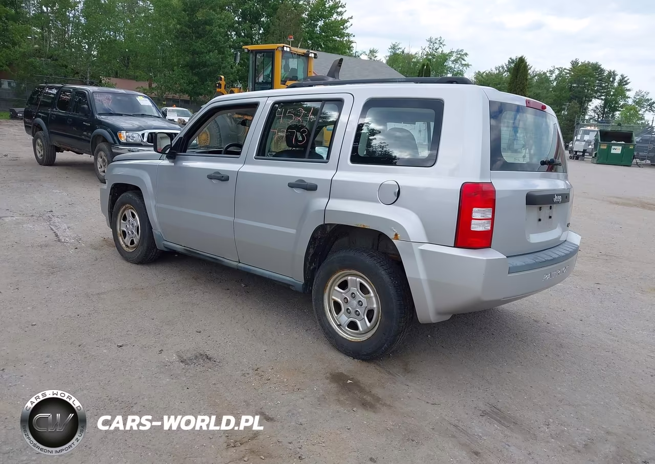 2008 Jeep Patriot Sport VIN:1J8FT28028D551688 - 3