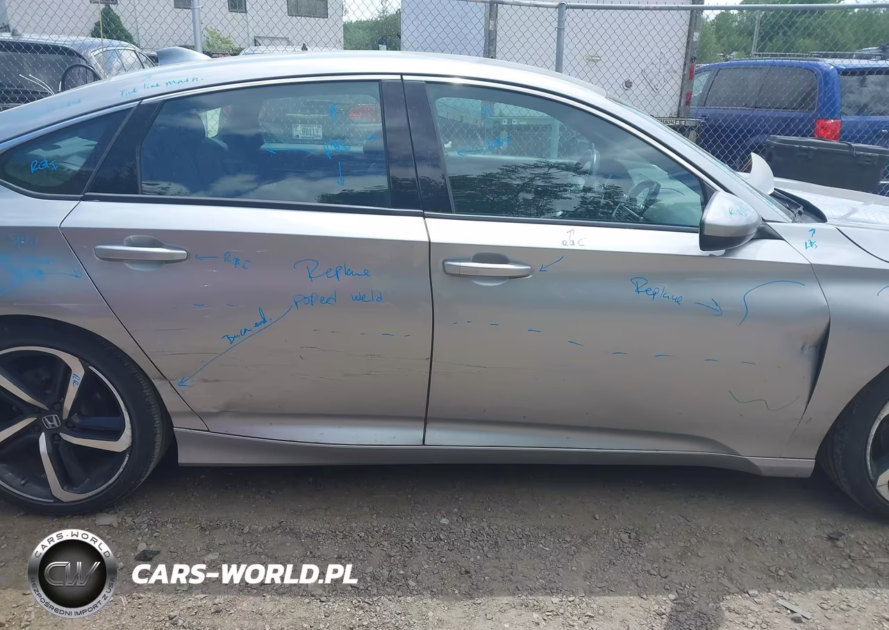 2018 Honda Accord Sport VIN:1HGCV1F37JA263721 - 13