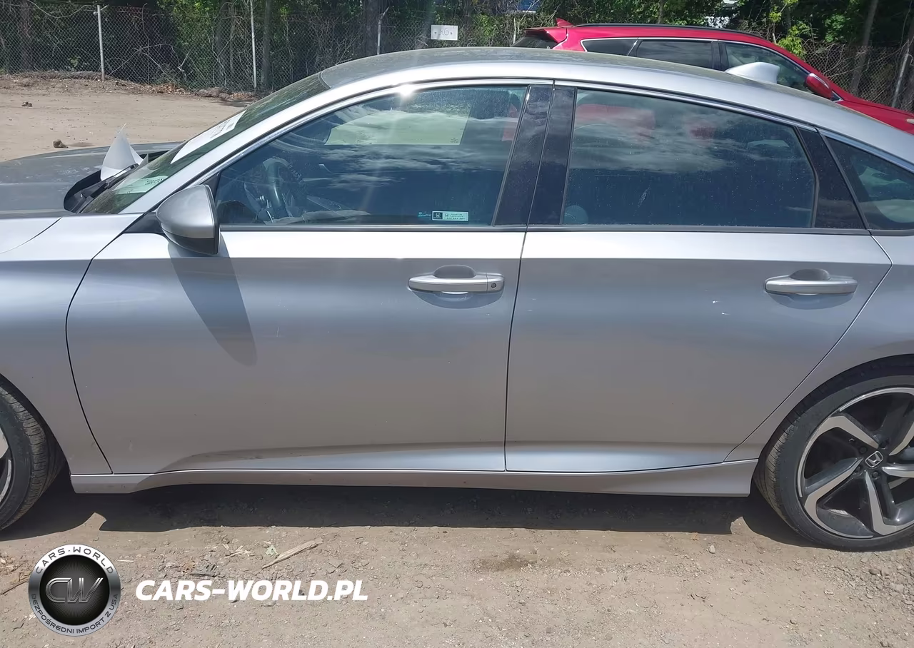2018 Honda Accord Sport VIN:1HGCV1F37JA263721 - 14
