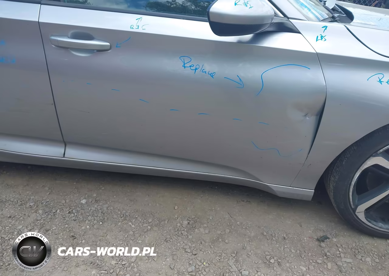 2018 Honda Accord Sport VIN:1HGCV1F37JA263721 - 17