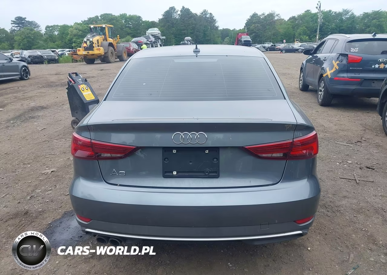 2017 Audi A3 2.0T Premium VIN:WAUAUGFF9H1026306 - 16