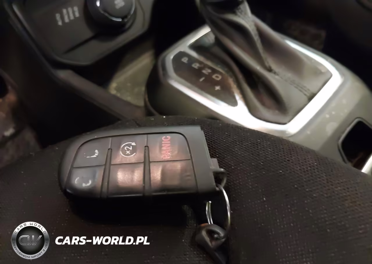 2020 Jeep Renegade Altitude 4X4 VIN:ZACNJBB19LPK95521 - 11