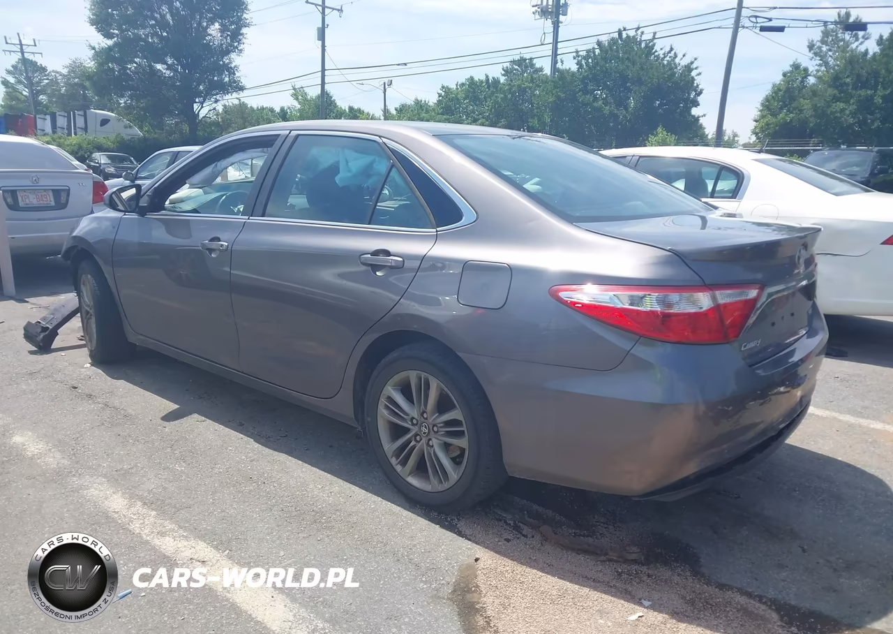 2017 Toyota Camry Se VIN:4T1BF1FK5HU765906 - 3
