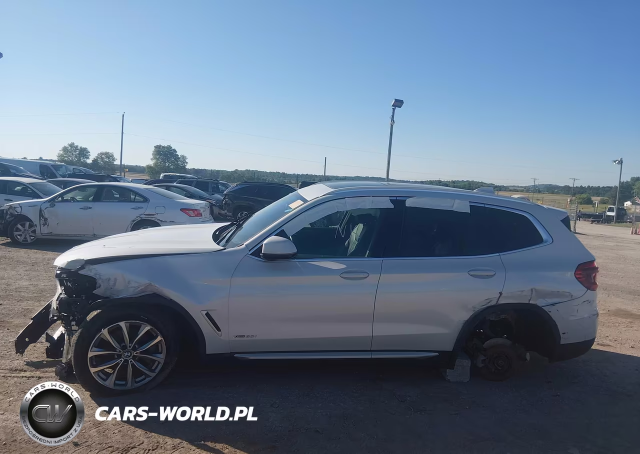 2018 BMW X3 xDrive30I VIN:5UXTR9C56JLC69409 - 13