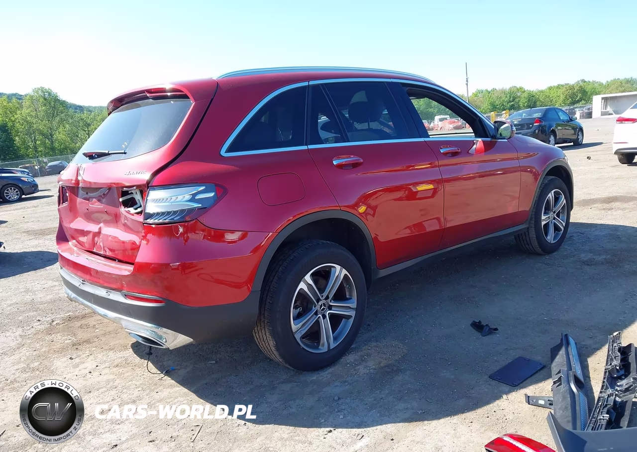 2018 Mercedes-Benz Glc 300 4Matic VIN:WDC0G4KB8JV105871 - 4