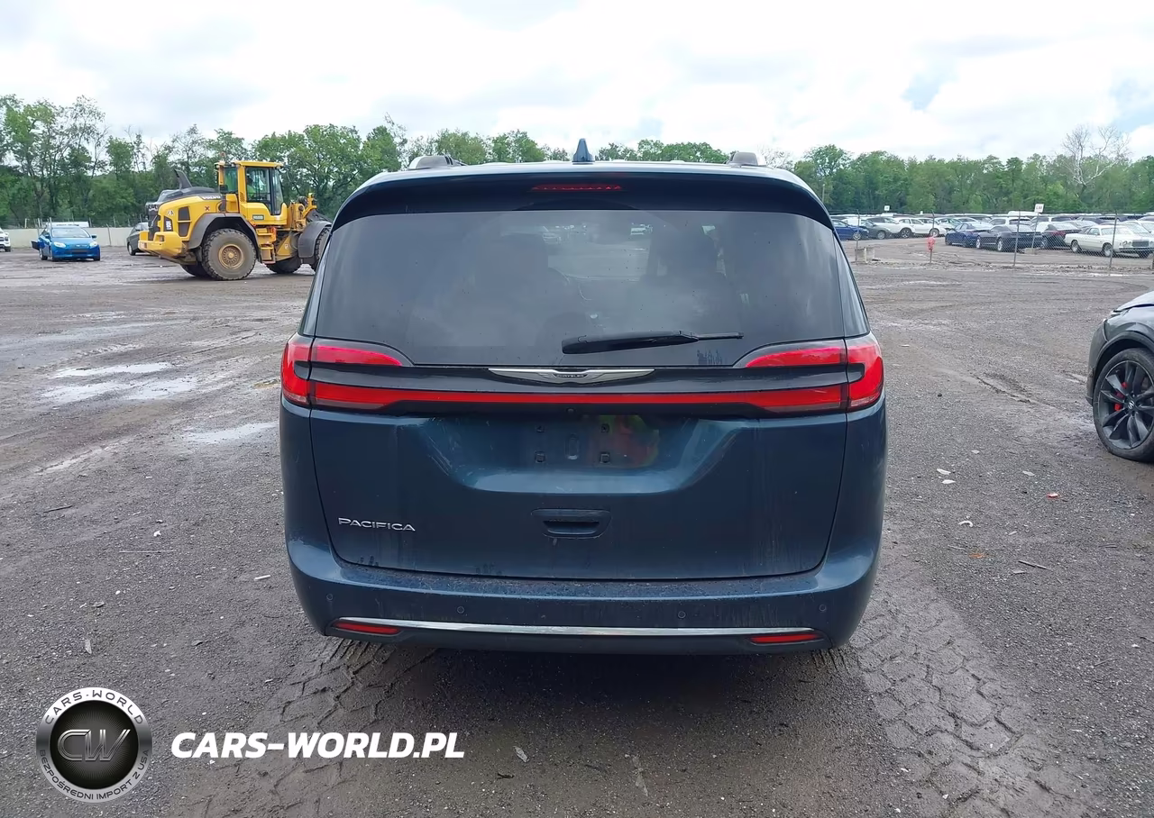 2021 Chrysler Pacifica Touring L VIN:2C4RC1BG7MR565677 - 16