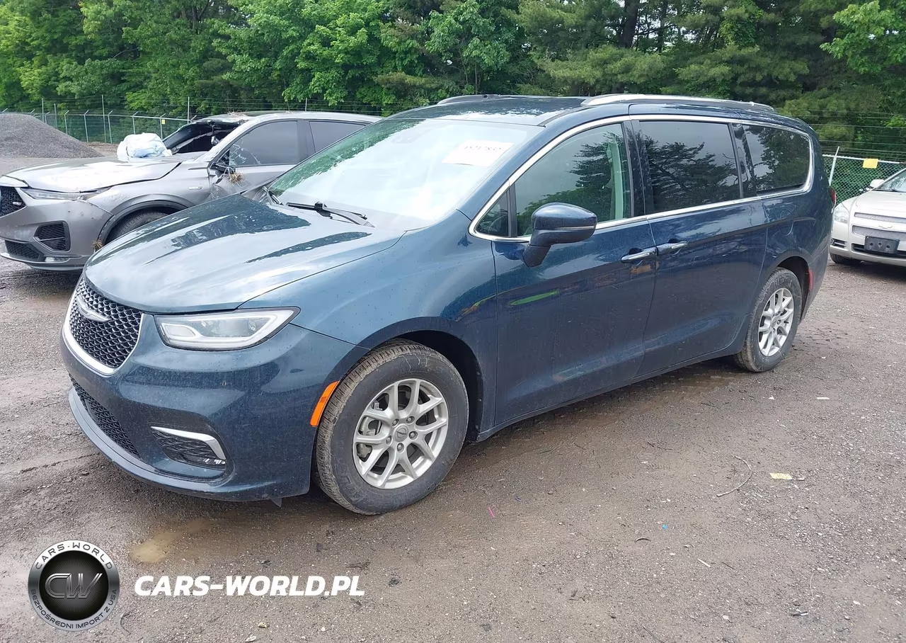 2021 Chrysler Pacifica Touring L VIN:2C4RC1BG7MR565677 - 2