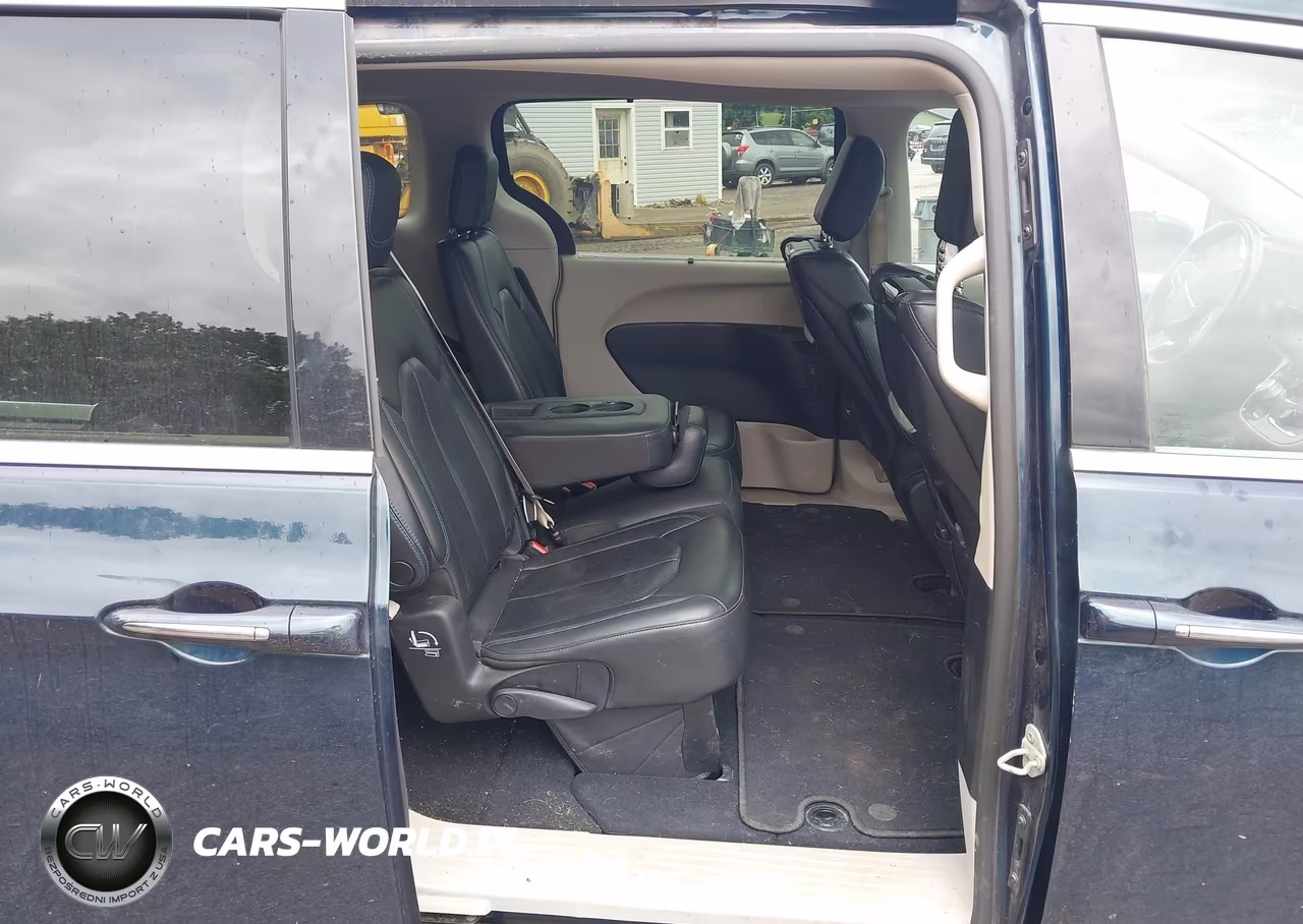 2021 Chrysler Pacifica Touring L VIN:2C4RC1BG7MR565677 - 8