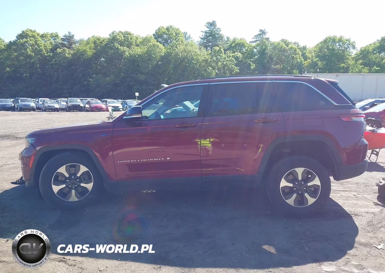 2024 Jeep Grand Cherokee 4Xe VIN:1C4RJYB66RC712285 - 18
