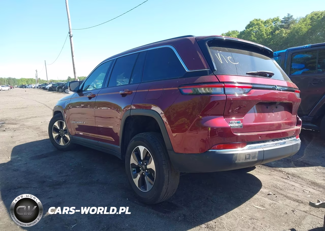2024 Jeep Grand Cherokee 4Xe VIN:1C4RJYB66RC712285 - 3