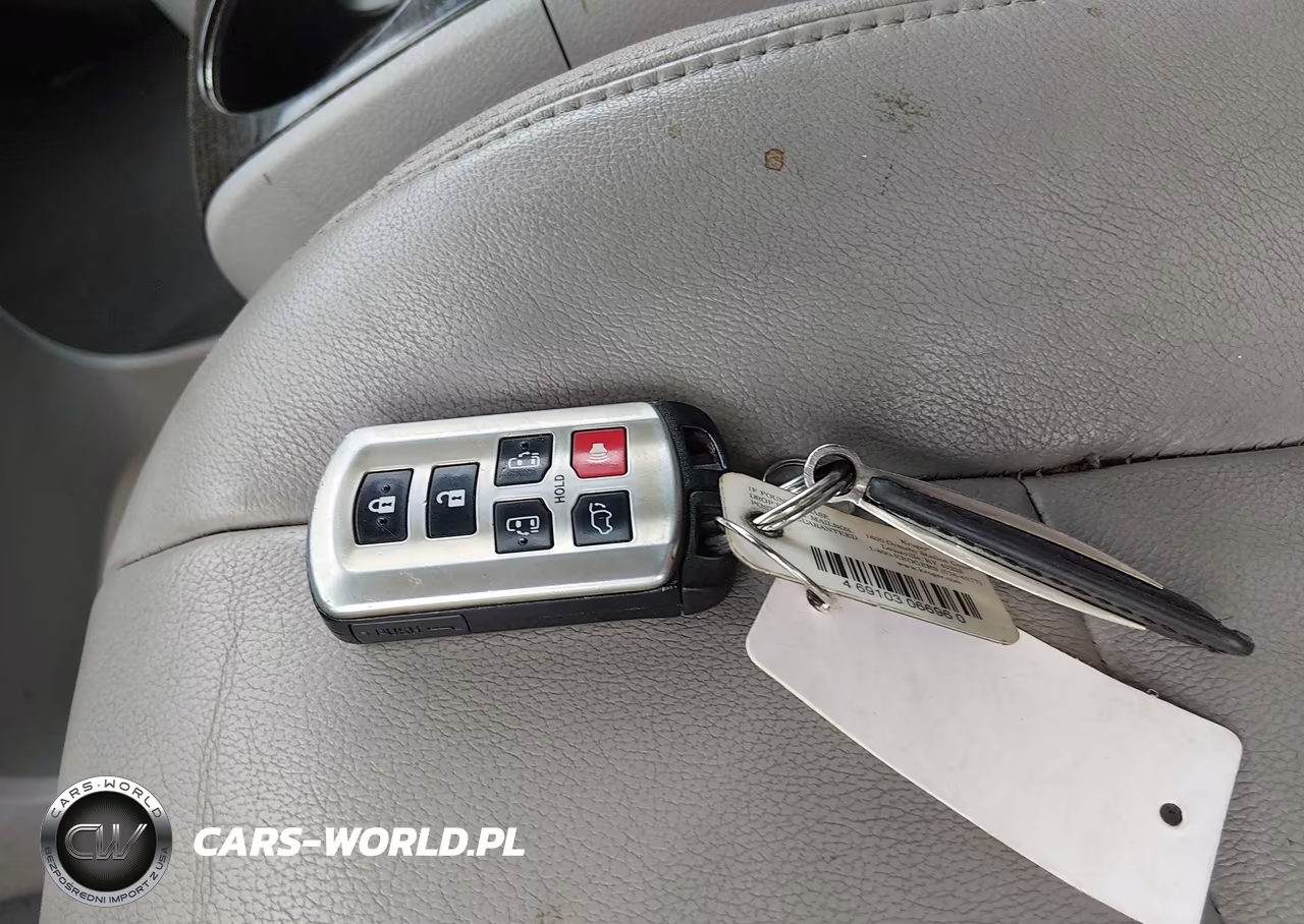 2020 Toyota Sienna Xle Premium VIN:5TDDZ3DCXLS239764 - 11