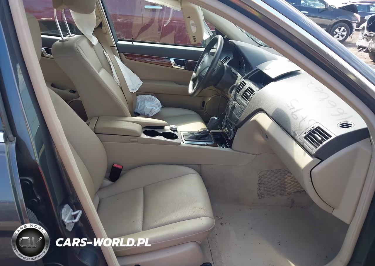 2010 Mercedes-Benz C 300 Luxury 4Matic VIN:WDDGF8BB5AF466067 - 5