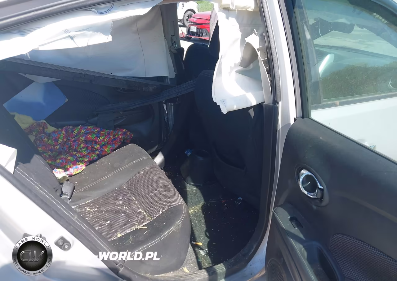 2018 Nissan Versa 1.6 Sv VIN:3N1CN7AP4JL863670 - 8