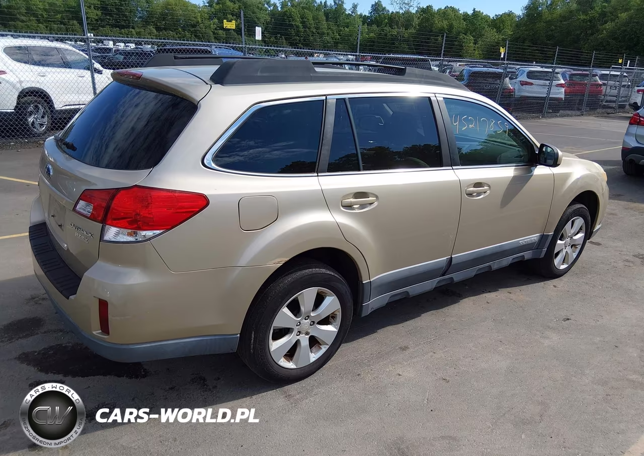 2010 Subaru Outback 2.5I Limited VIN:4S4BRBKC1A3381211 - 4