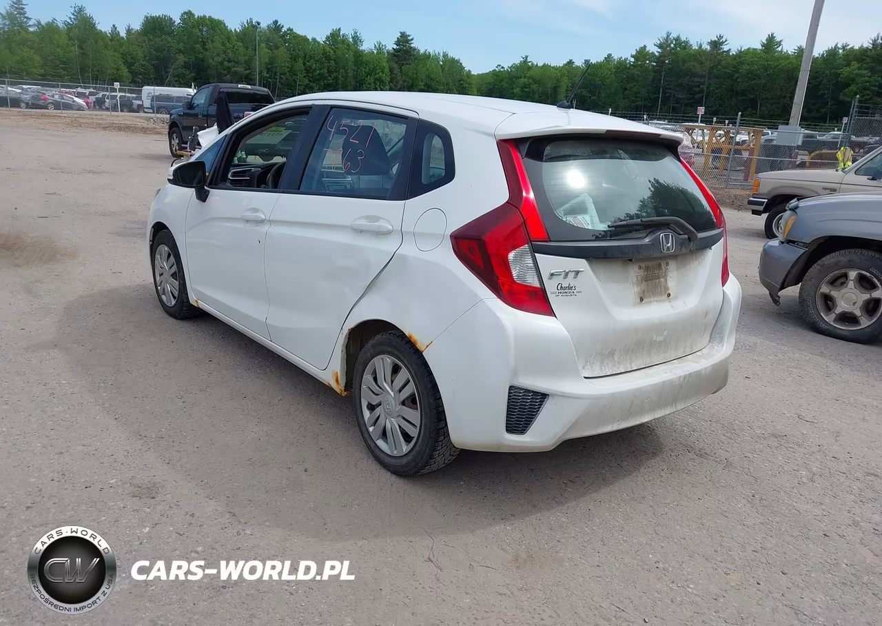 2015 Honda Fit Lx VIN:3HGGK5H53FM743989 - 3
