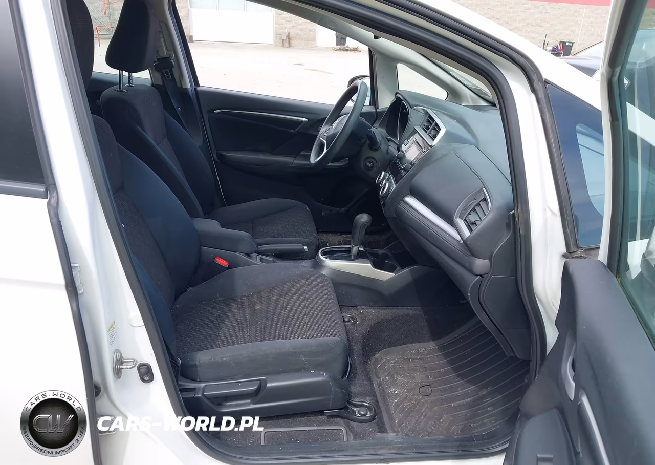 2015 Honda Fit Lx VIN:3HGGK5H53FM743989 - 5