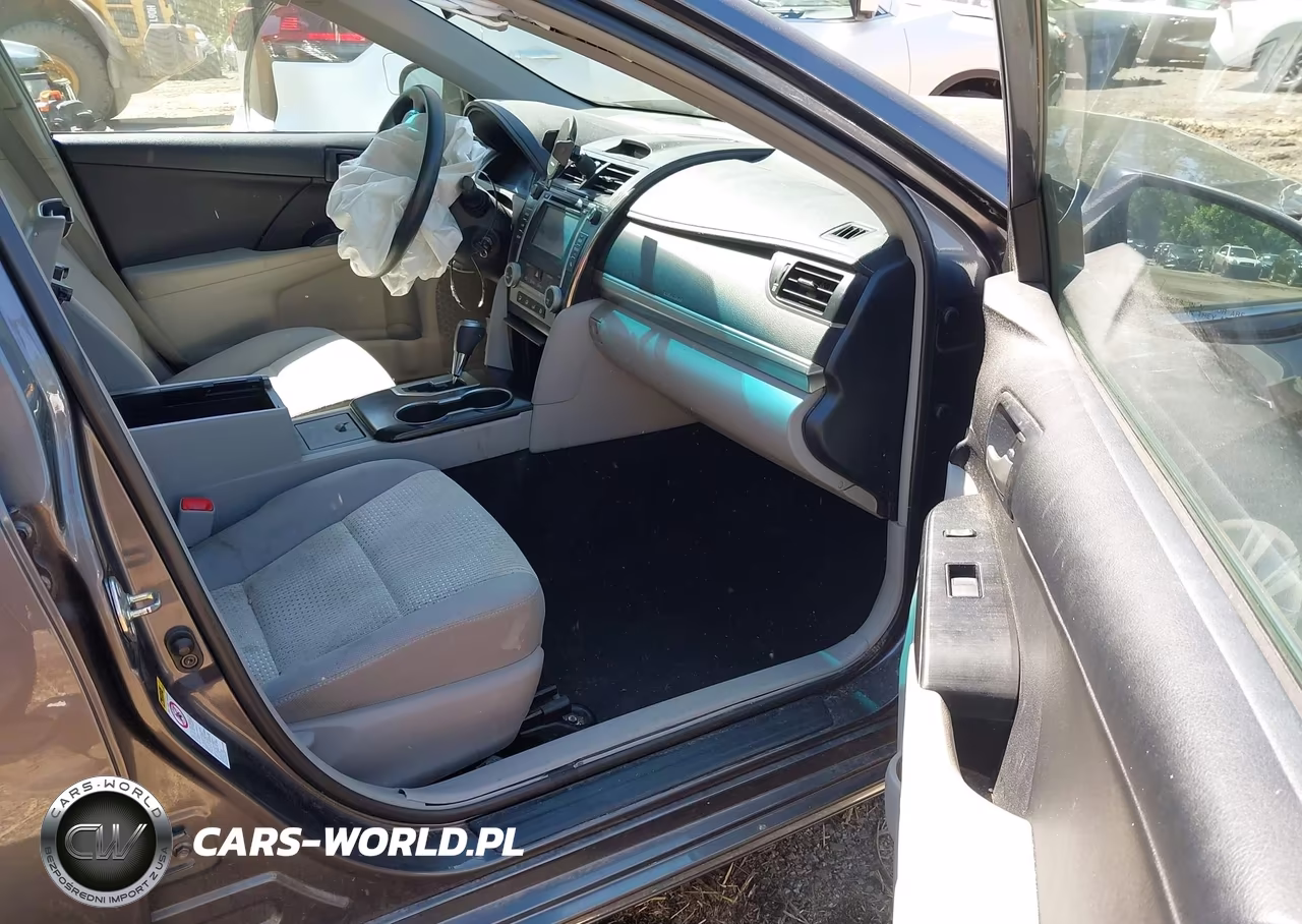 2014 Toyota Camry Le VIN:4T4BF1FK8ER382835 - 5