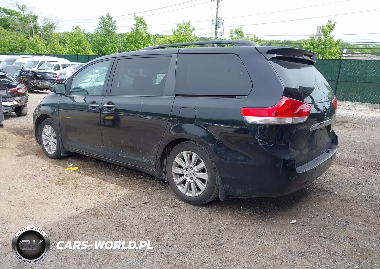 2011 Toyota Sienna Limited V6 VIN:5TDYK3DCXBS119841 - 3