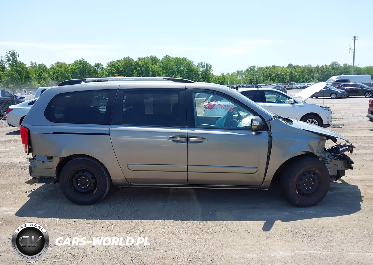 2011 Kia Sedona Lx VIN:KNDMG4C78B6406623 - 13