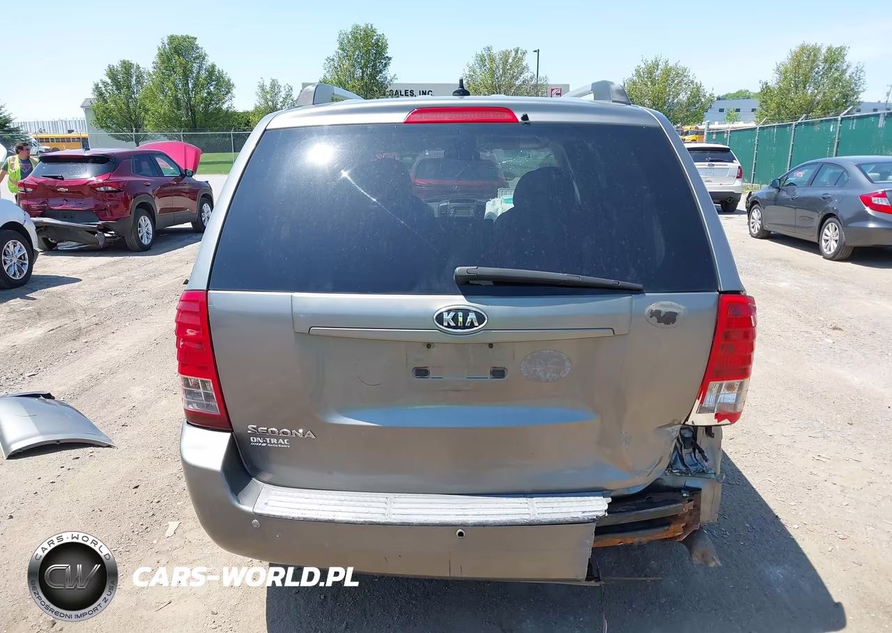 2011 Kia Sedona Lx VIN:KNDMG4C78B6406623 - 16