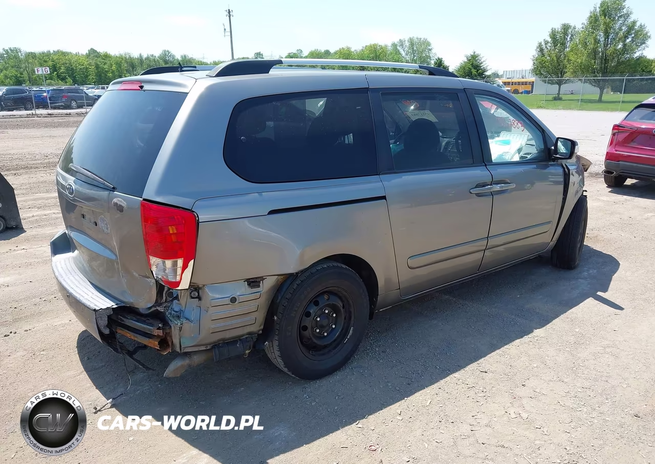 2011 Kia Sedona Lx VIN:KNDMG4C78B6406623 - 4
