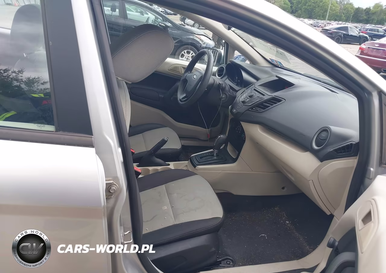 2011 Ford Fiesta S VIN:3FADP4AJ9BM127203 - 5