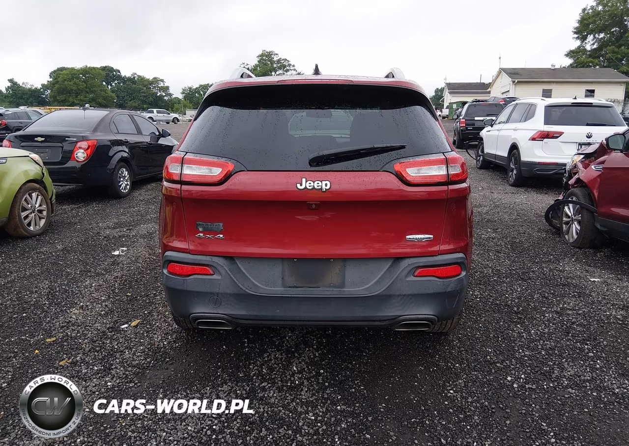 2016 Jeep Cherokee Latitude VIN:1C4PJMCS1GW326400 - 16