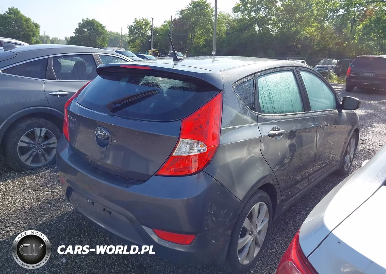 2012 Hyundai Accent Se VIN:KMHCU5AE4CU031866 - 4