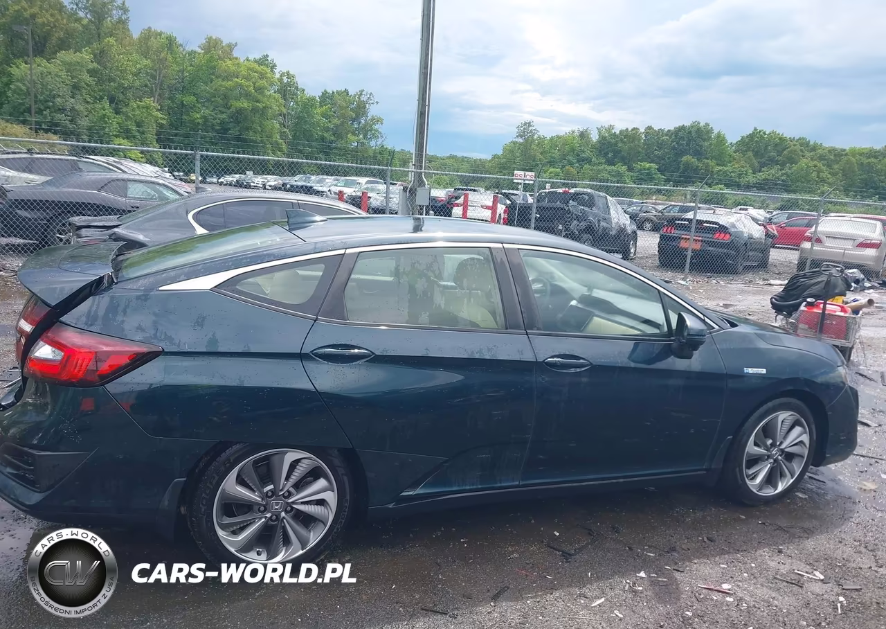 2018 Honda Clarity Plug-In Hybrid VIN:JHMZC5F12JC013682 - 13